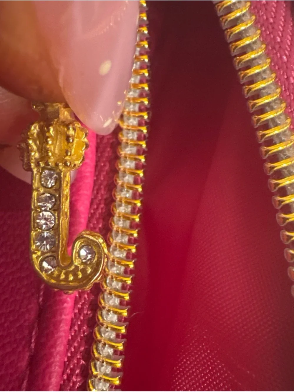 Juicy Couture bold hot